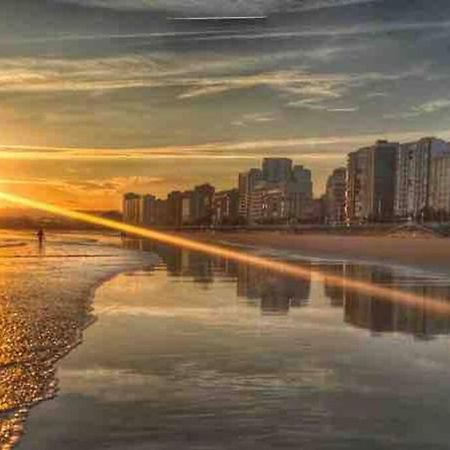 Apartamento A 100Metros De La Playa De San Lorenzo Gijon Ngoại thất bức ảnh