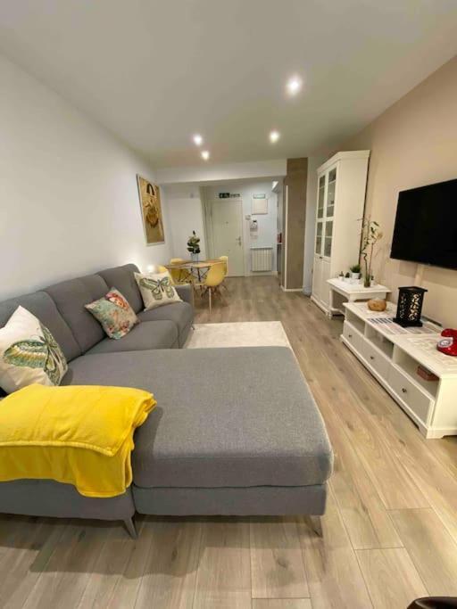 Apartamento A 100Metros De La Playa De San Lorenzo Gijon Ngoại thất bức ảnh
